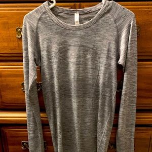 Lululemon Swiftly Tech Long Sleeve Shirt, sz 8